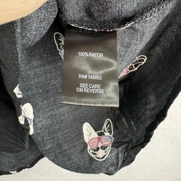Torrid Womens Size 2 French Bulldogs Button Down Black‎ Short Sleeve Blouse - Picture 6 of 8